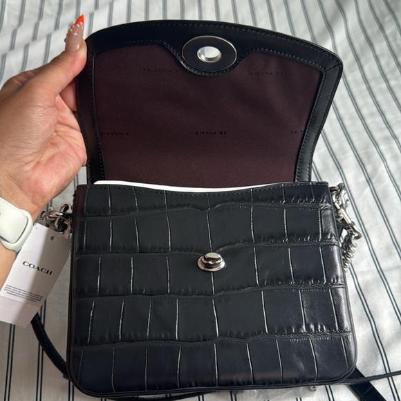 Coach Embossed Croc Leather Cassie Crossbody 19 Black with silver hardware NWT - Picture 16 of 17